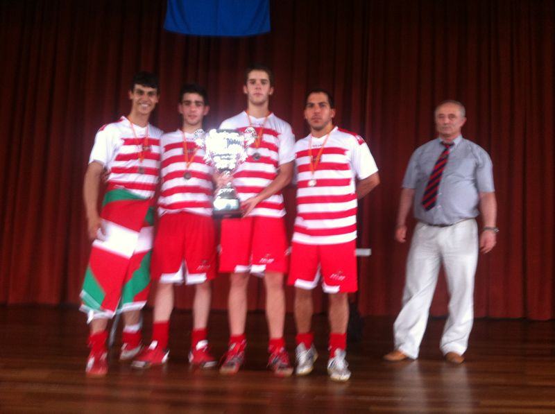 RUSIA VOLVIO A CRUZARSE EN EL CAMINO DE EUSKAL HERRIA - Noticia publicada en el Diario Gara, 